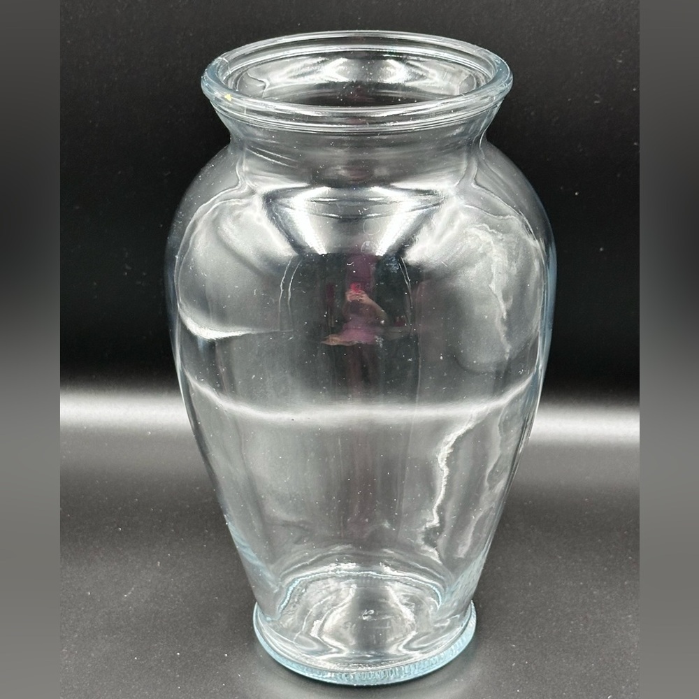 Large Clear Bud Glass Flower Vase 9” Tall